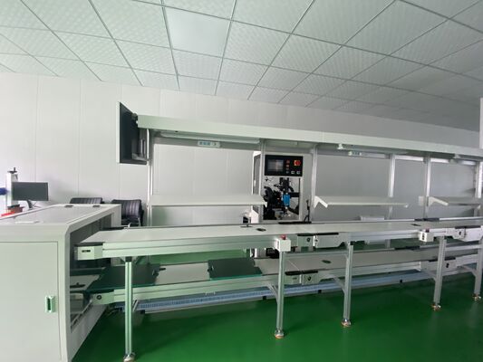 Convoyeur SMT PCB avec système de contrôle PLC et positionnement servo pour la manipulation des PCB et le tri NG OK dans les lignes de production SMT
